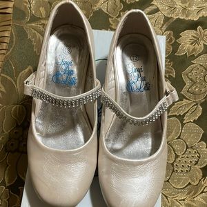 Swea Pea & Lilli Ivory Shoes